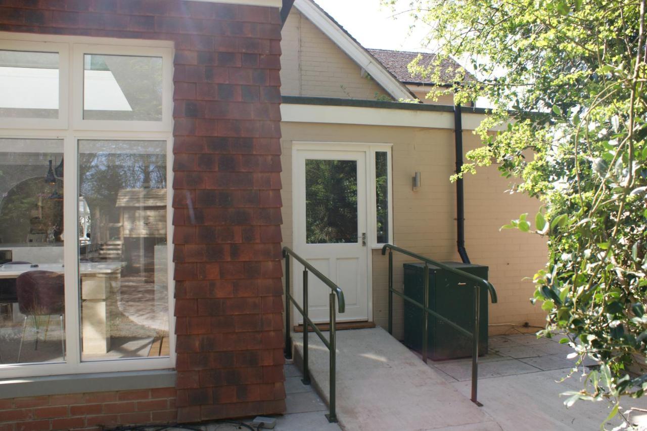 Spacious 4 Bed Family Cottage In Parkland Setting York Exteriör bild